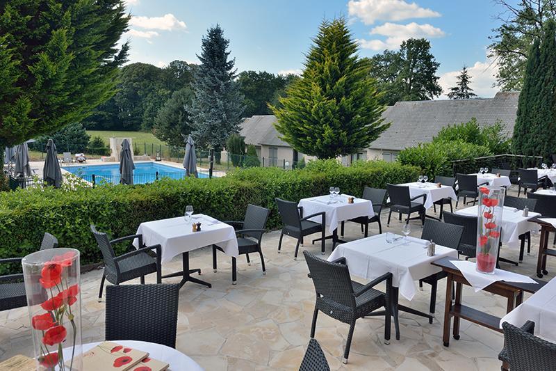 Hotel Restaurant Les Coquelicots, The Originals Relais Saint-Pardoux-l'Ortigier Exterior foto
