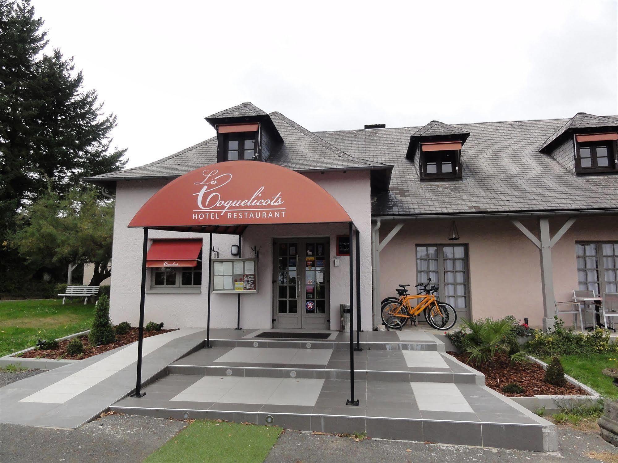 Hotel Restaurant Les Coquelicots, The Originals Relais Saint-Pardoux-l'Ortigier Exterior foto